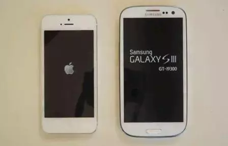 iPhone_5_vs_Samsung_Galaxy_S_3